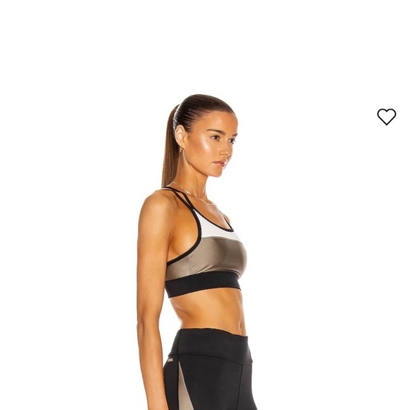 Alala Biker short (S) AND sports bra (M) matching set - Picture 6 of 16